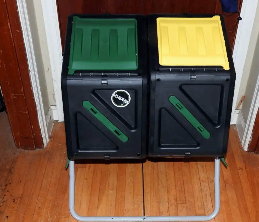 My Miracle Grow Dual Chamber Compost Tumbler